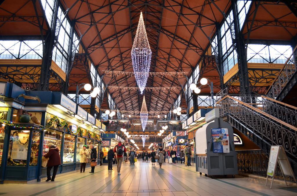 Central - Fovam Budapest