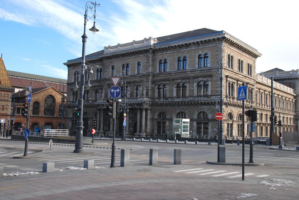 Apartamento Central - Fovam Budapeste