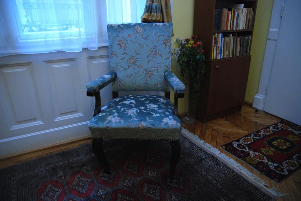 Central - Fovam Apartment